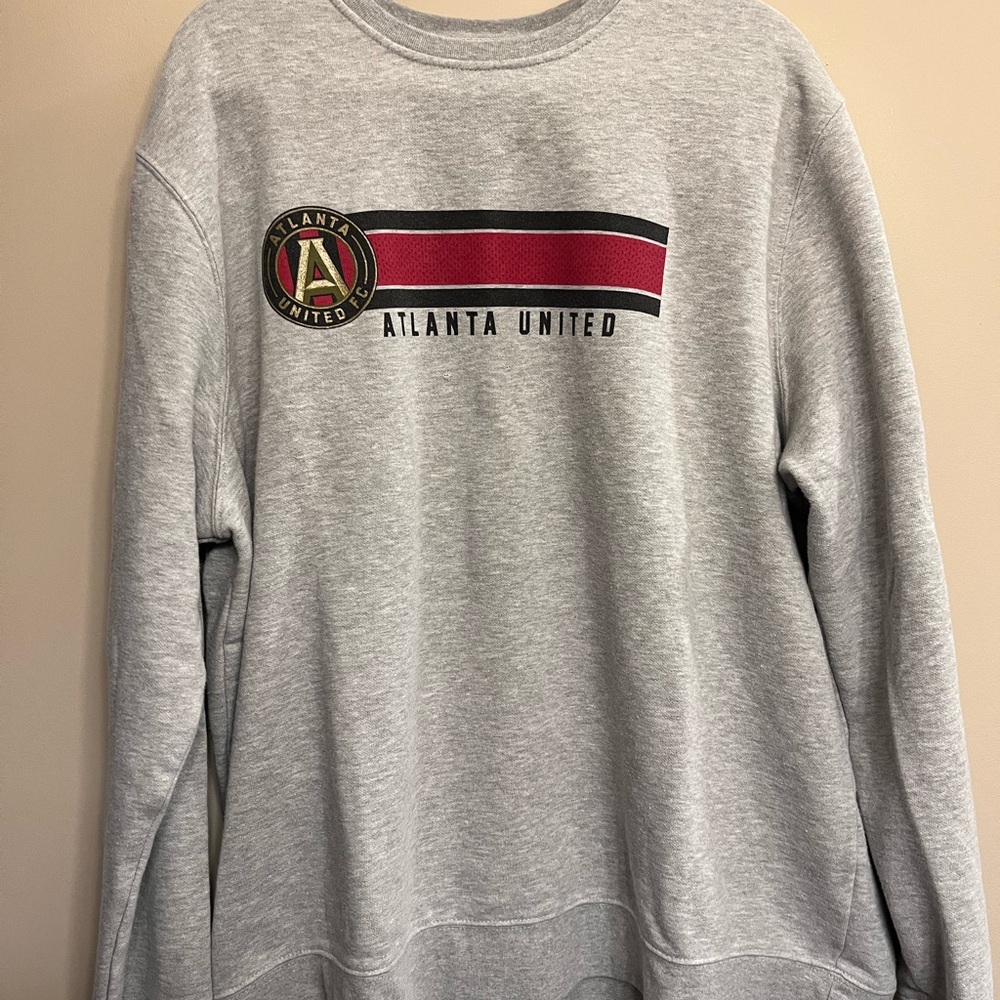Atlanta United MLS 2XL Red and Gray Crewneck Sweater with Bold Graphic Design